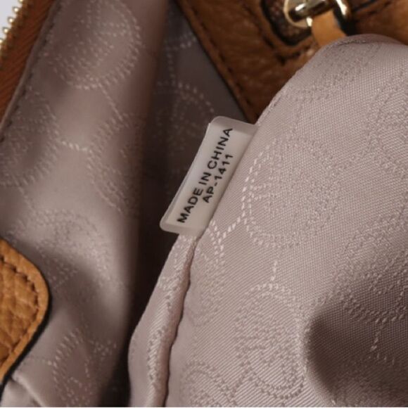 Michael kors Riley satchel in color camel - Picture 5 of 8